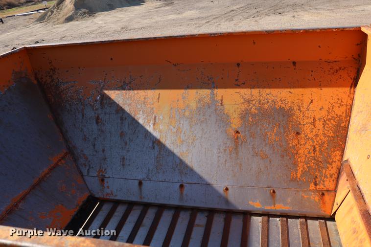 image for item DC3721 Henderson Chief FSHSSM7/9 stainless steel spreader