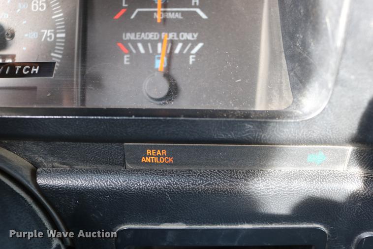 image for item DC3747 1990 Ford F350 fire truck