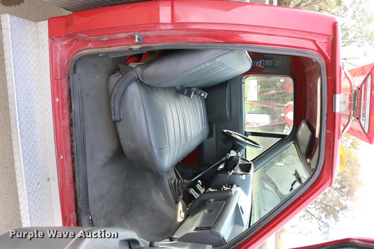 image for item DC3747 1990 Ford F350 fire truck