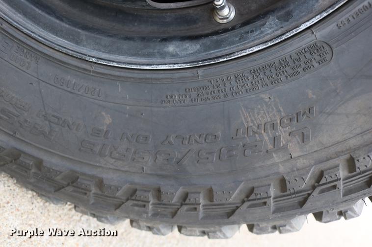 image for item DC3747 1990 Ford F350 fire truck