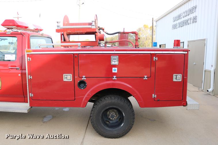 image for item DC3747 1990 Ford F350 fire truck