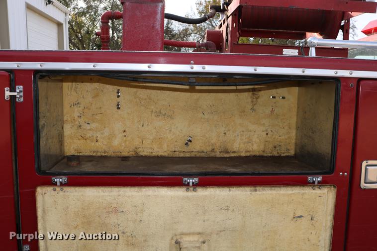 image for item DC3747 1990 Ford F350 fire truck