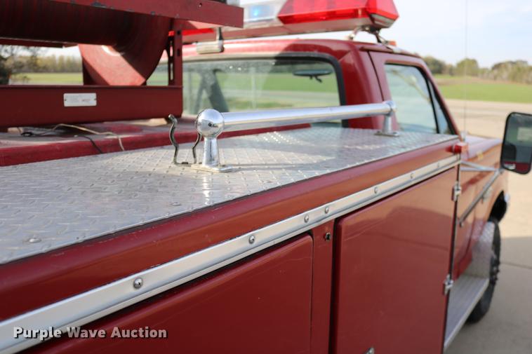 image for item DC3747 1990 Ford F350 fire truck