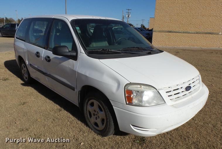 image for item DC3758 2005 Ford Freestar van