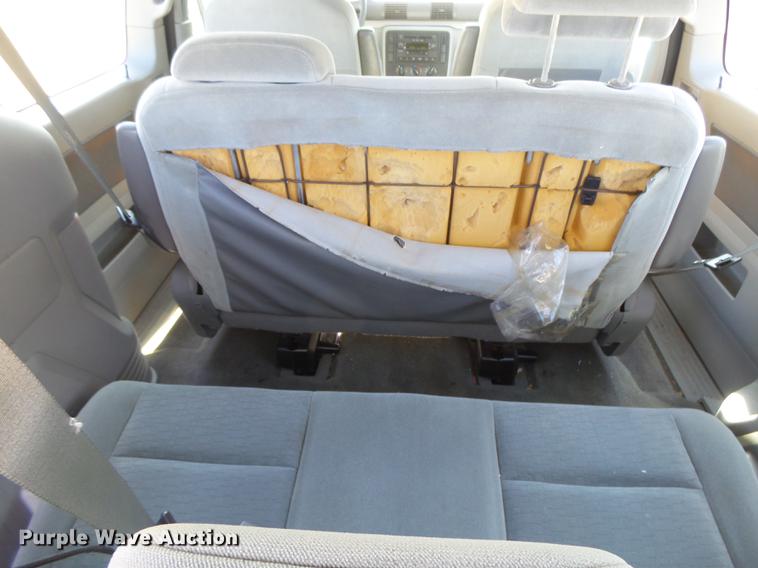 image for item DC3758 2005 Ford Freestar van
