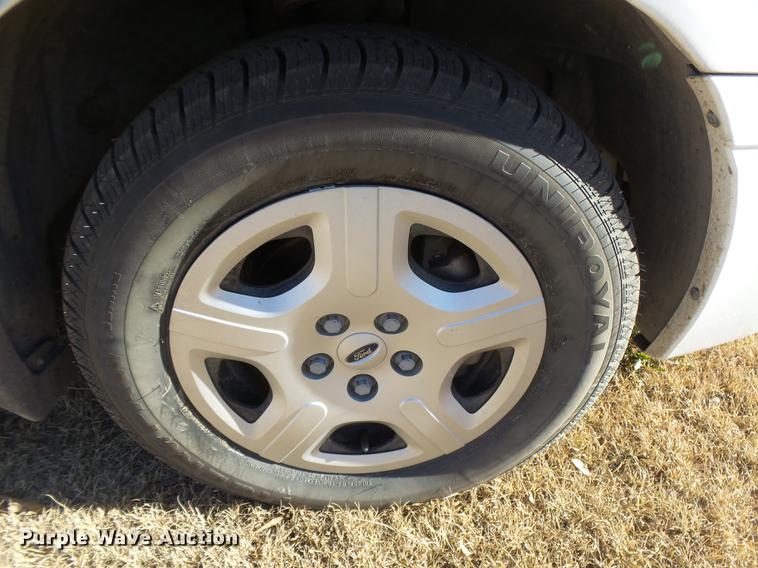 image for item DC3758 2005 Ford Freestar van