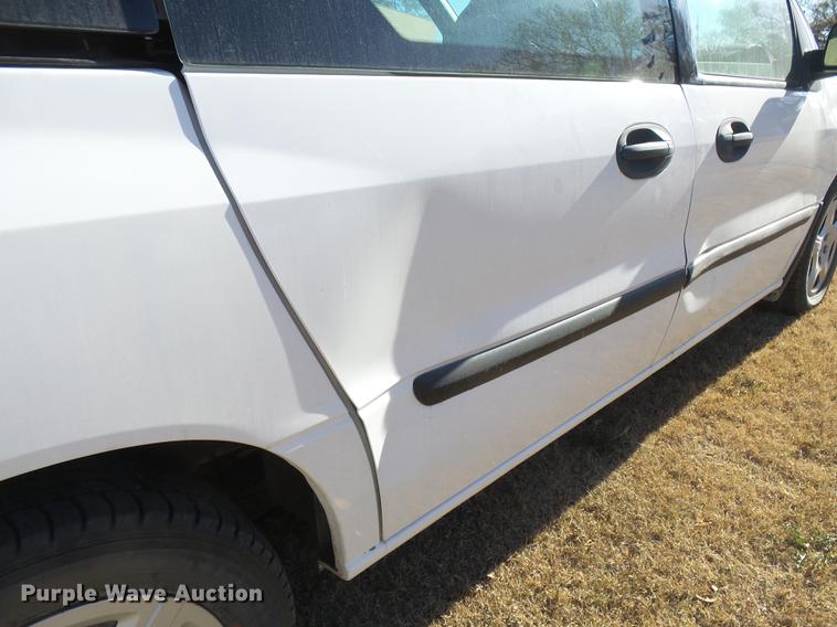 image for item DC3758 2005 Ford Freestar van