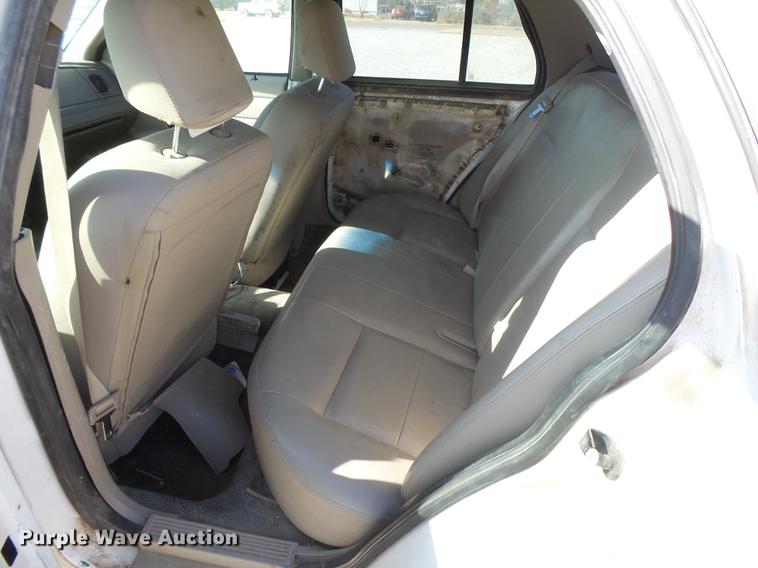 image for item DC3759 2008 Ford Crown Victoria Police Interceptor