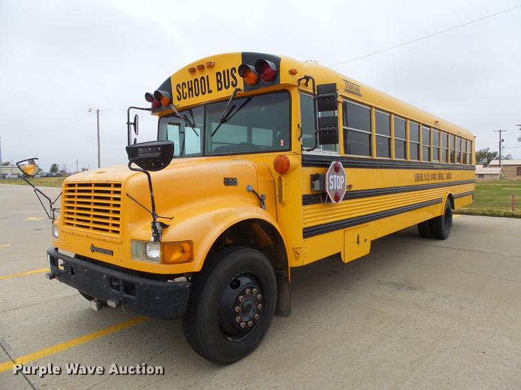 image for item DC3762 1997 International 3800 school bus
