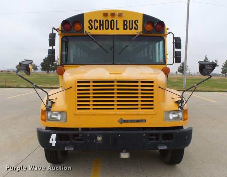 image for item DC3762 1997 International 3800 school bus