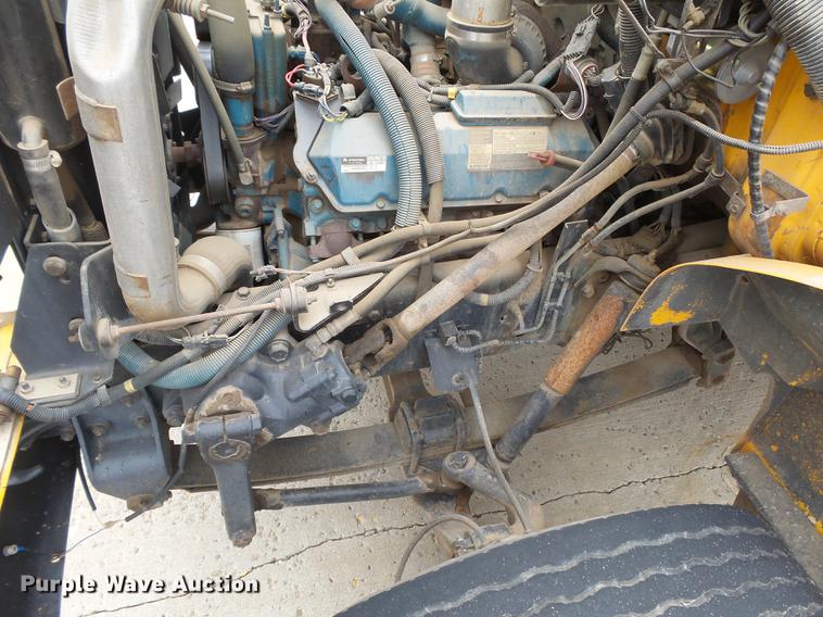 image for item DC3762 1997 International 3800 school bus