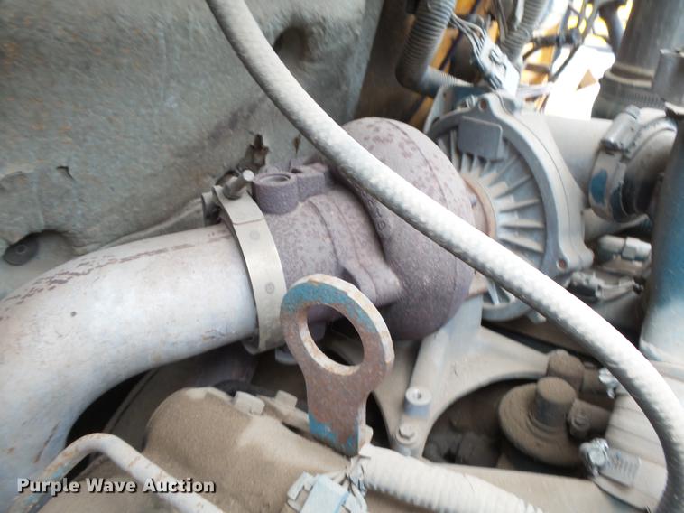 image for item DC3762 1997 International 3800 school bus