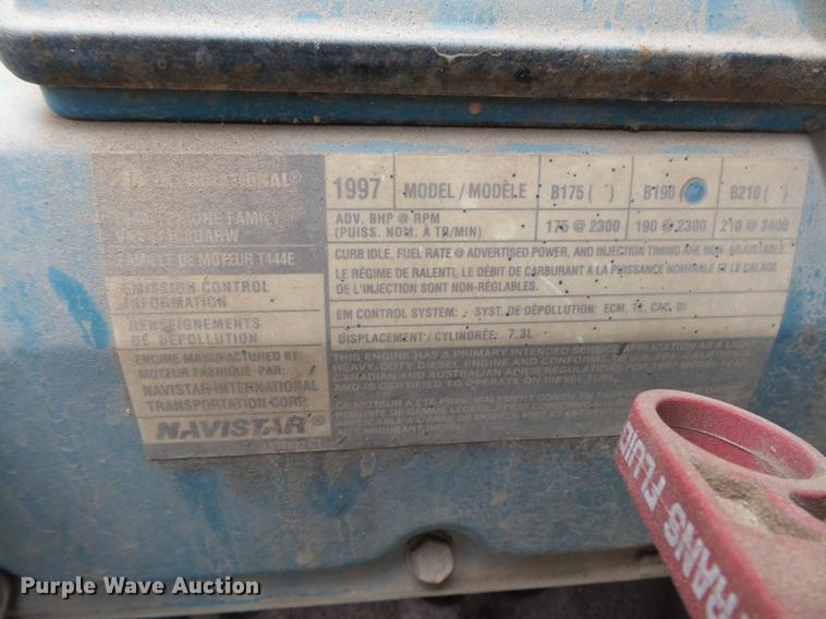 image for item DC3762 1997 International 3800 school bus