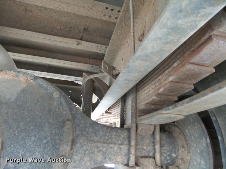 image for item DC3762 1997 International 3800 school bus