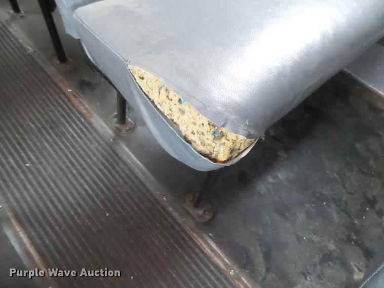 image for item DC3762 1997 International 3800 school bus