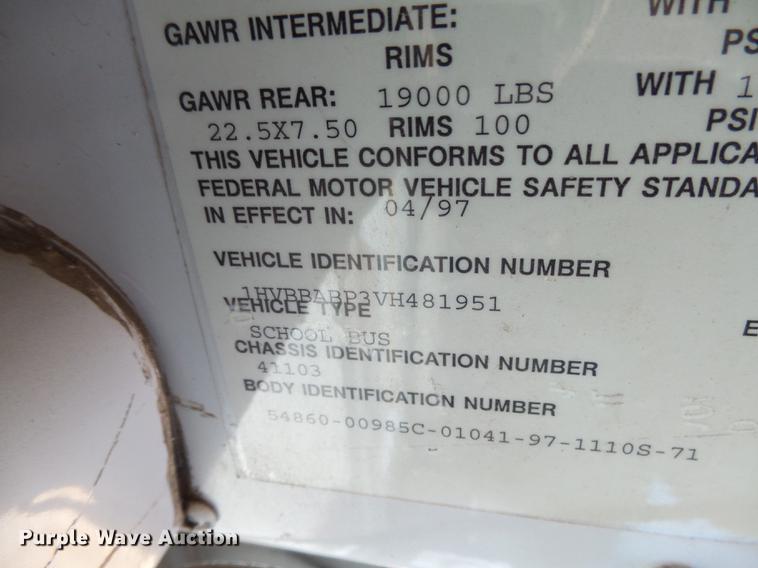 image for item DC3762 1997 International 3800 school bus