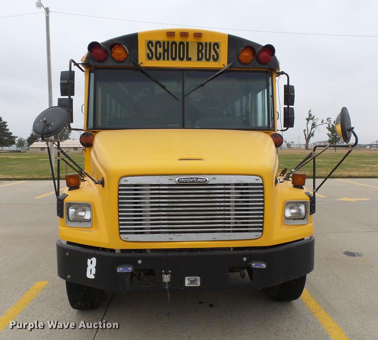 image for item DC3763 2001 Freightliner FS65 Thomas Built school bus