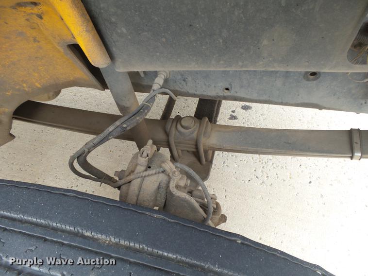 image for item DC3763 2001 Freightliner FS65 Thomas Built school bus