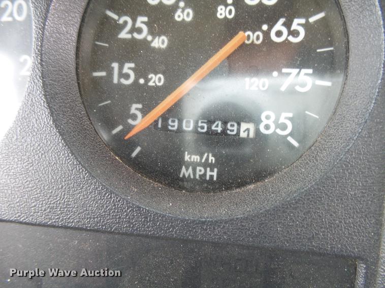 image for item DC3763 2001 Freightliner FS65 Thomas Built school bus