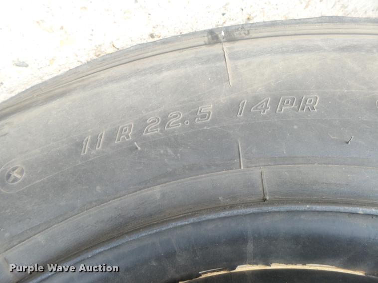 image for item DC3763 2001 Freightliner FS65 Thomas Built school bus