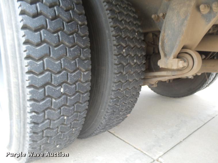 image for item DC3763 2001 Freightliner FS65 Thomas Built school bus