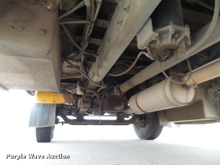 image for item DC3763 2001 Freightliner FS65 Thomas Built school bus