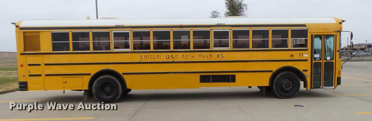 image for item DC3764 1999 International Am Tran school bus