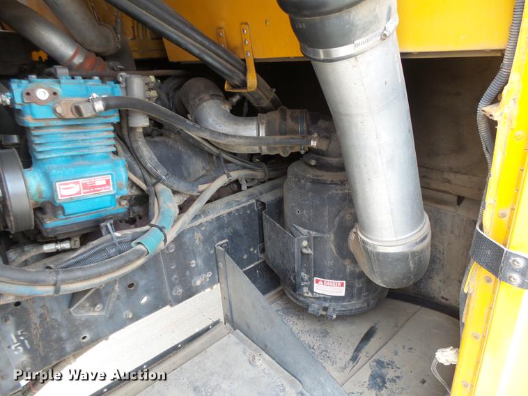 image for item DC3764 1999 International Am Tran school bus