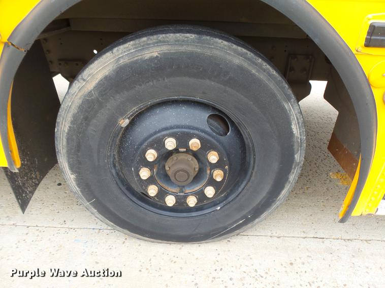 image for item DC3764 1999 International Am Tran school bus