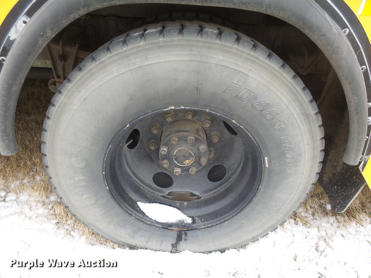 image for item DC3770 2002 Blue Bird TC2000 school bus