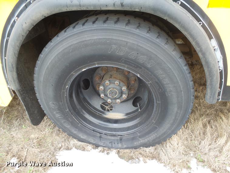 image for item DC3772 2002 Blue Bird TC2000 school bus