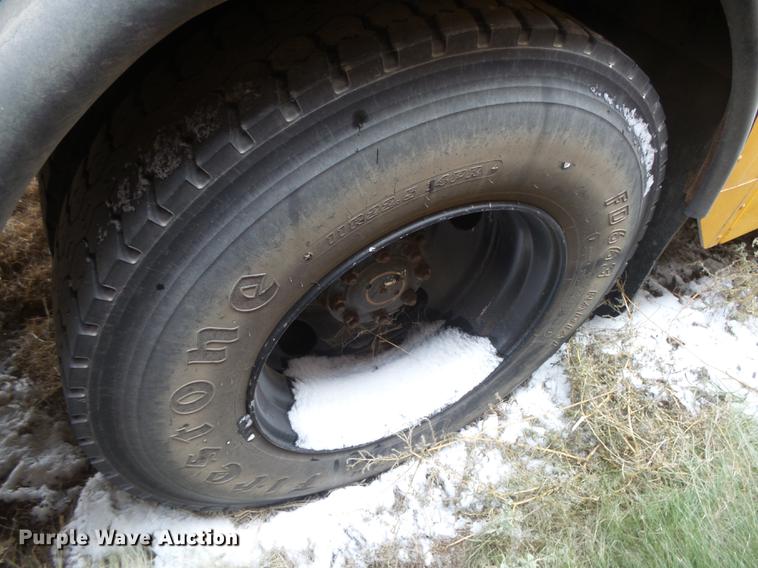 image for item DC3772 2002 Blue Bird TC2000 school bus