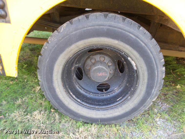 image for item DC3779 2001 GMC Savana G3500 Cargo Thomas school bus