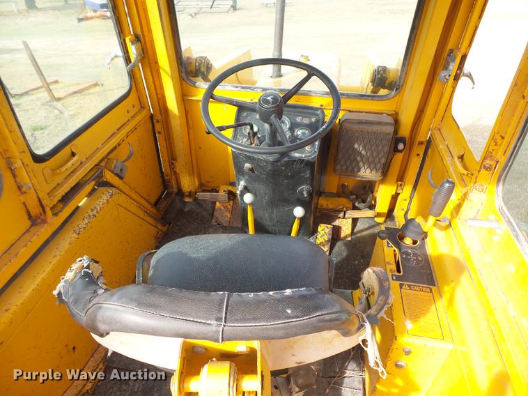 image for item DC3781 1980 John Deere 310A backhoe