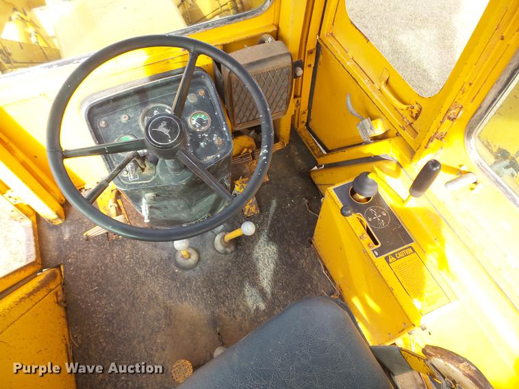 image for item DC3781 1980 John Deere 310A backhoe