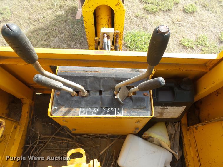 image for item DC3781 1980 John Deere 310A backhoe