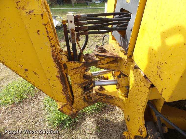 image for item DC3781 1980 John Deere 310A backhoe