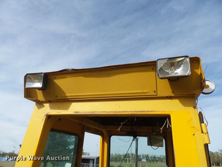 image for item DC3781 1980 John Deere 310A backhoe