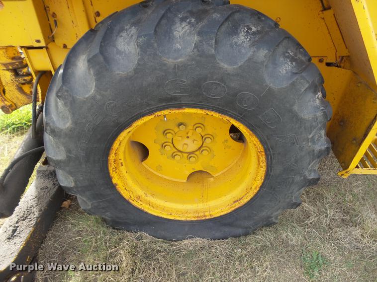 image for item DC3781 1980 John Deere 310A backhoe