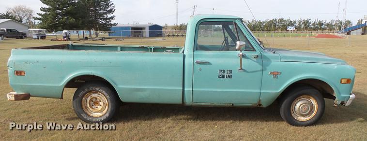 image for item DC3782 1968 Chevrolet 10 pickup truck