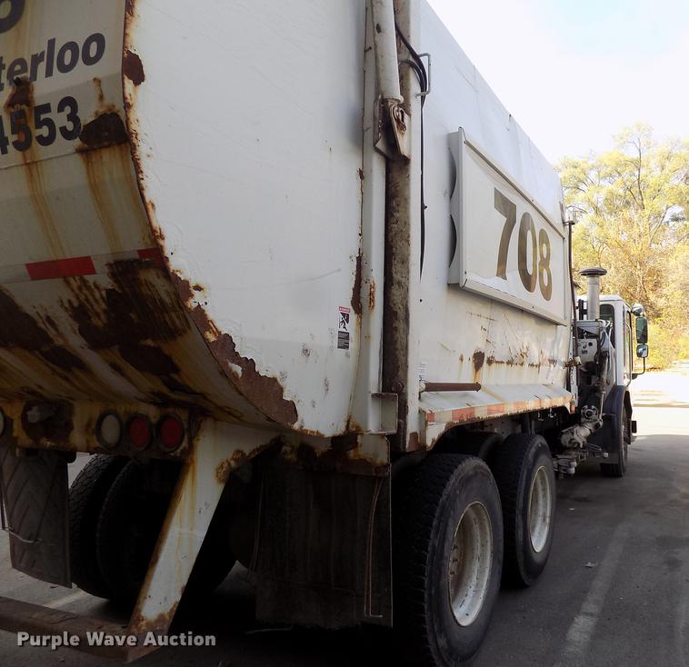 image for item DC4752 2007 American Lafrance Condor refuse truck