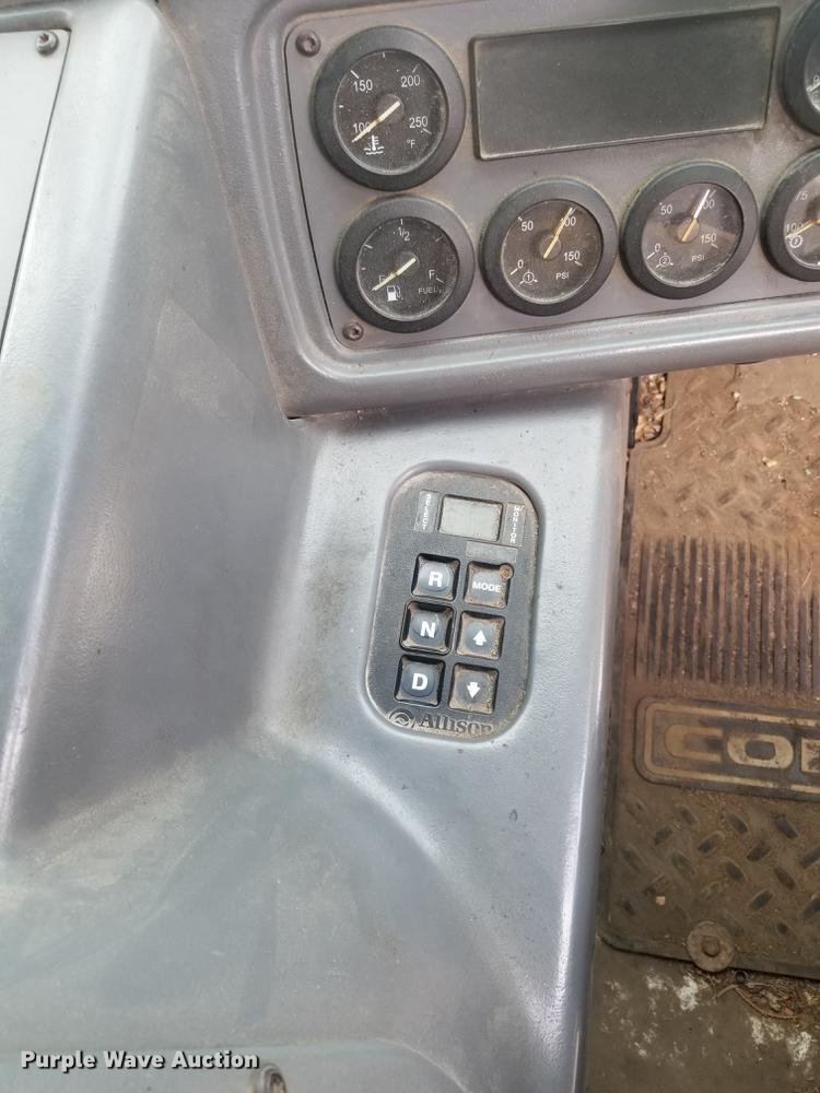 image for item DC4752 2007 American Lafrance Condor refuse truck