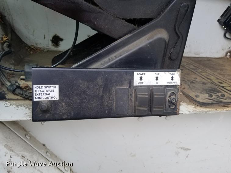 image for item DC4752 2007 American Lafrance Condor refuse truck