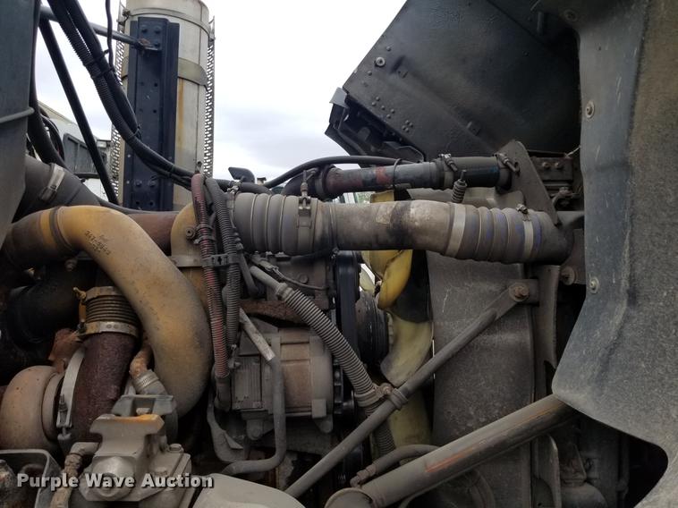 image for item DC4752 2007 American Lafrance Condor refuse truck