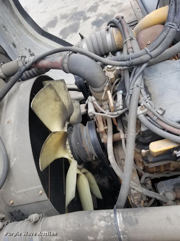 image for item DC4752 2007 American Lafrance Condor refuse truck