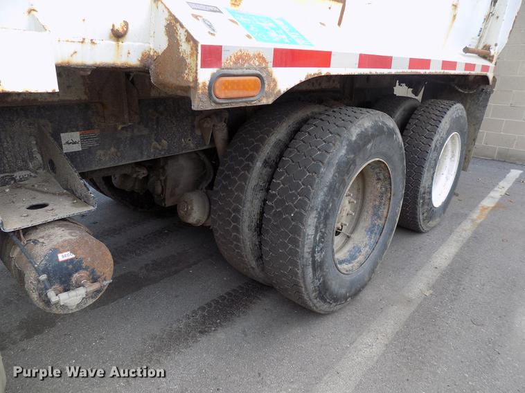 image for item DC4752 2007 American Lafrance Condor refuse truck