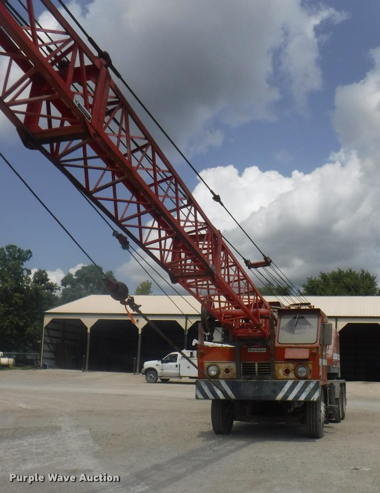image for item DC5443 1976 Bantam T-350A truck crane