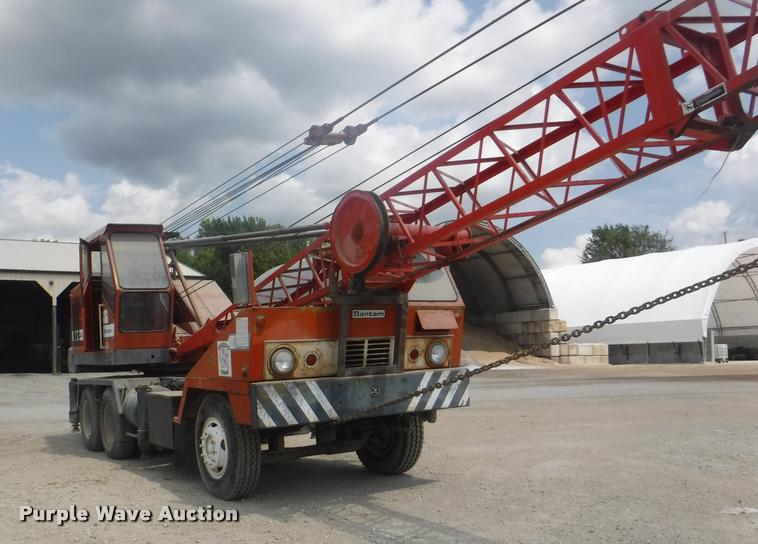 image for item DC5443 1976 Bantam T-350A truck crane