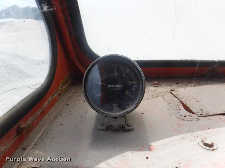 image for item DC5443 1976 Bantam T-350A truck crane