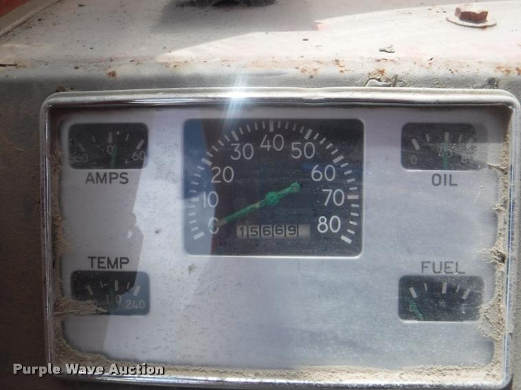 image for item DC5443 1976 Bantam T-350A truck crane